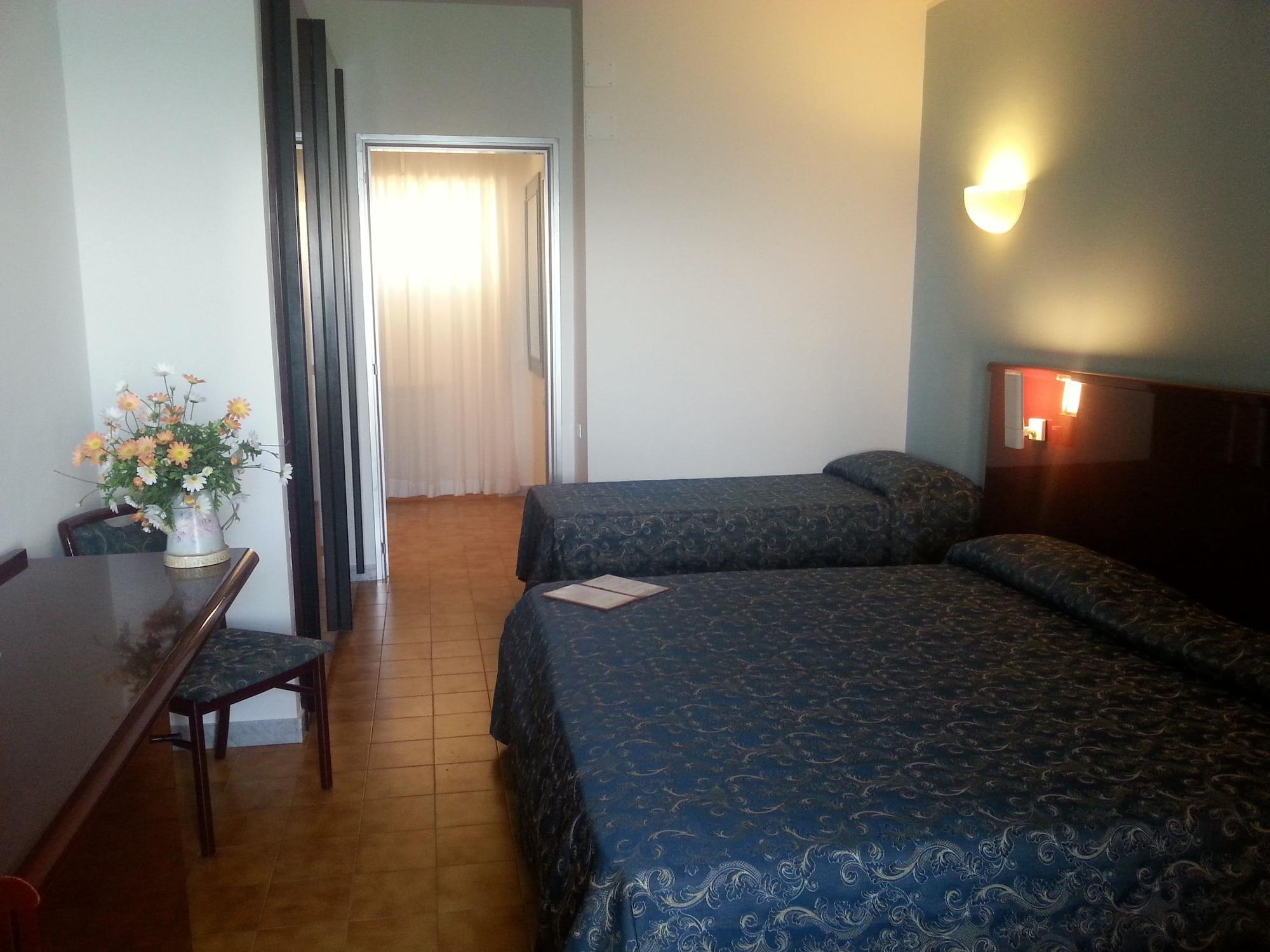 Grand Hotel Dei Cesari Dependance Anzio Ngoại thất bức ảnh