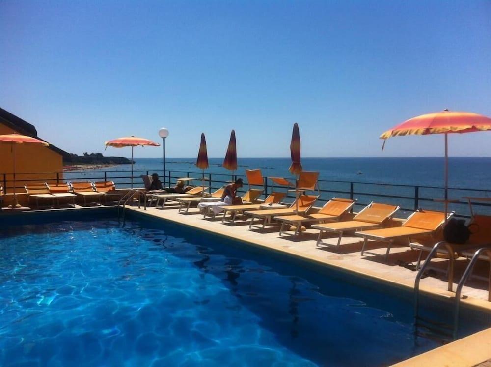 Grand Hotel Dei Cesari Dependance Anzio Ngoại thất bức ảnh