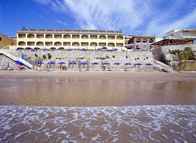 Grand Hotel Dei Cesari Dependance Anzio Ngoại thất bức ảnh